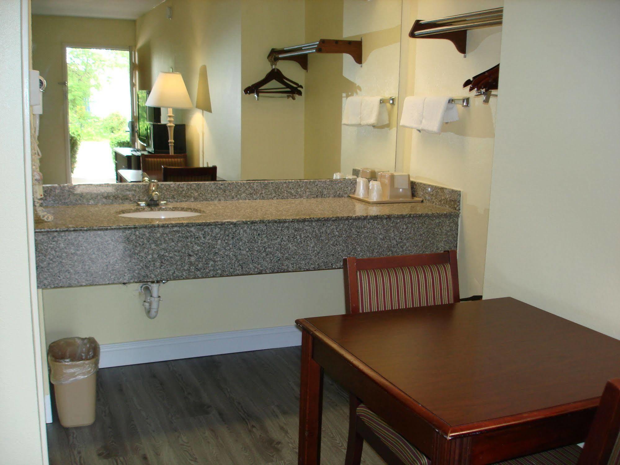 Econo Lodge Texarkana I-30 Kültér fotó